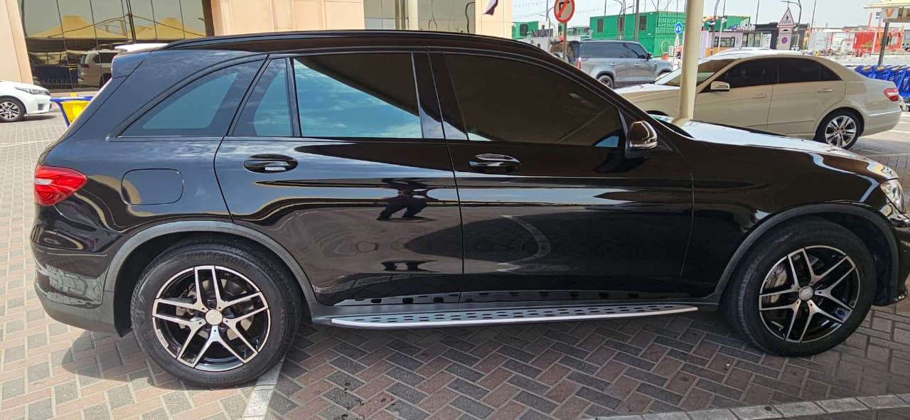 Nero Mercedes Benz GLC 250 4MATIC 2016